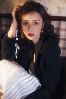 洪卓立个人资料